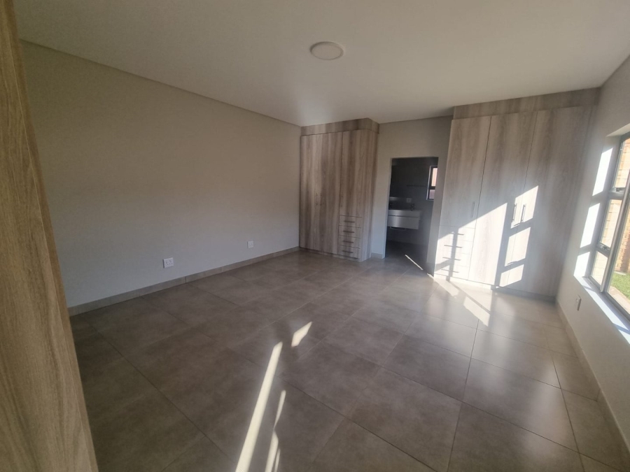 2 Bedroom Property for Sale in Mantevrede Gauteng