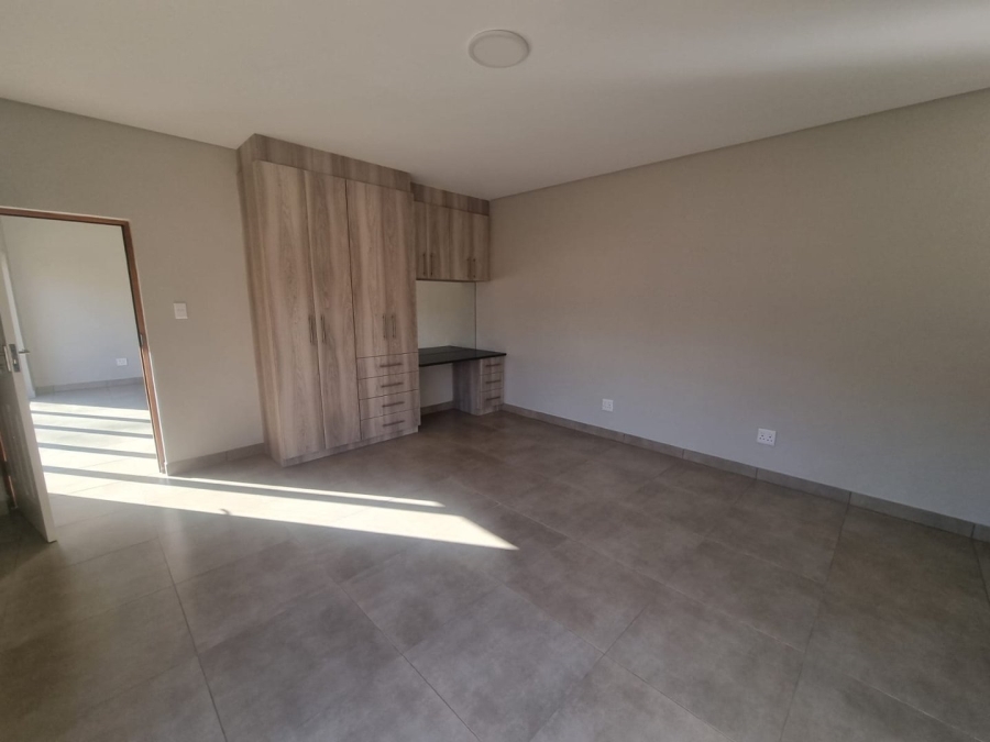 2 Bedroom Property for Sale in Mantevrede Gauteng