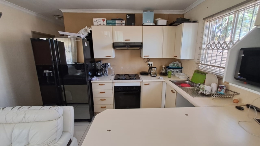 3 Bedroom Property for Sale in Country View Gauteng