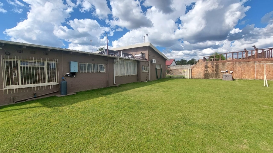 3 Bedroom Property for Sale in Nanescol Gauteng