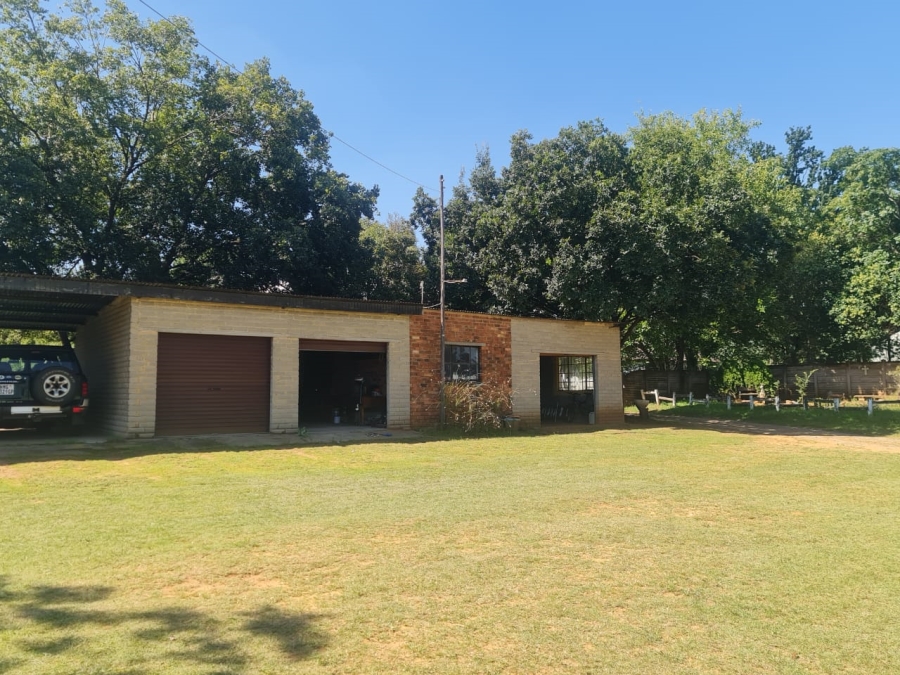 7 Bedroom Property for Sale in Kaalplaats Gauteng