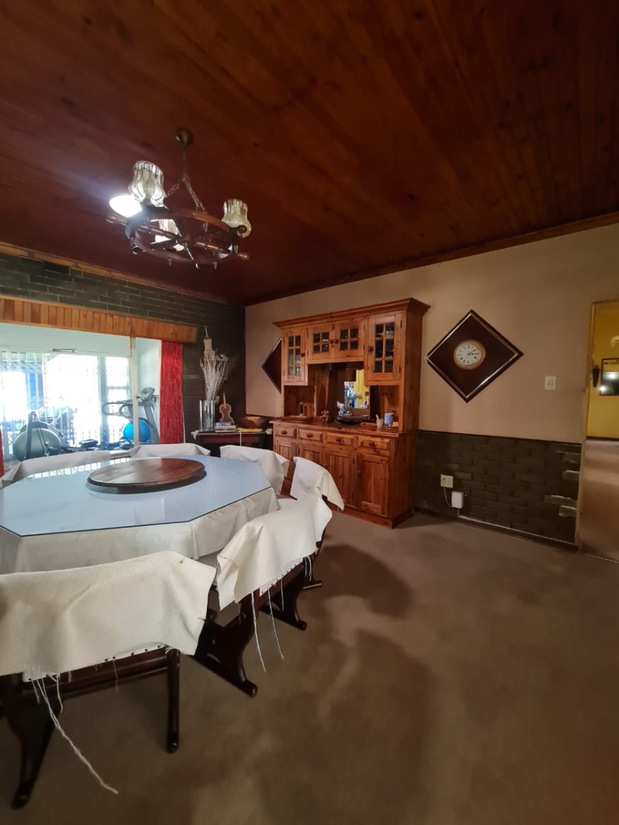 7 Bedroom Property for Sale in Kaalplaats Gauteng