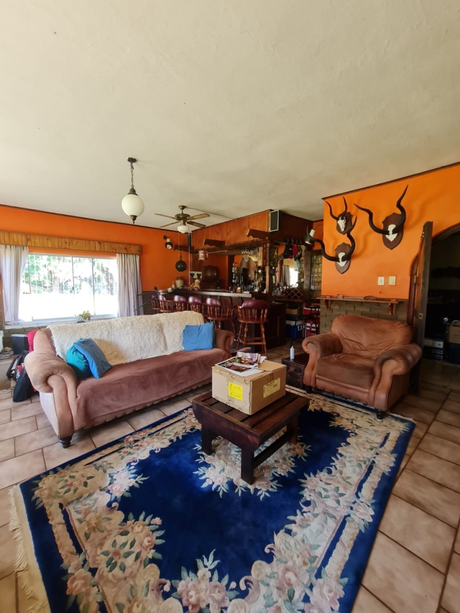 7 Bedroom Property for Sale in Kaalplaats Gauteng