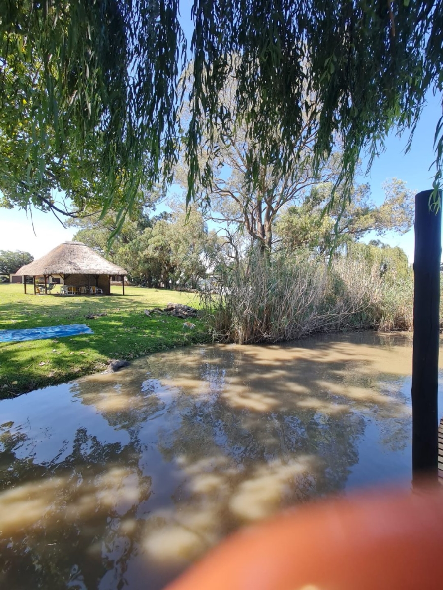 7 Bedroom Property for Sale in Kaalplaats Gauteng