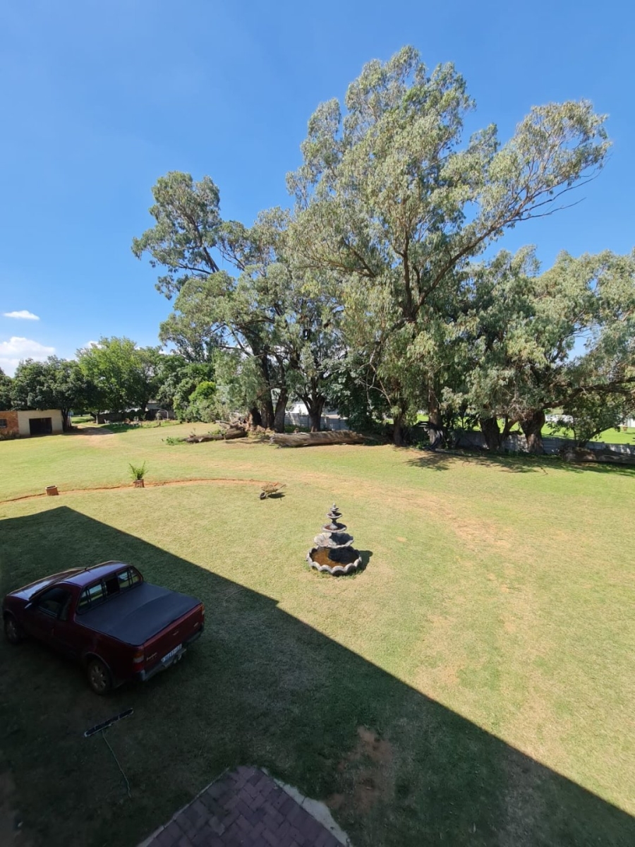 7 Bedroom Property for Sale in Kaalplaats Gauteng