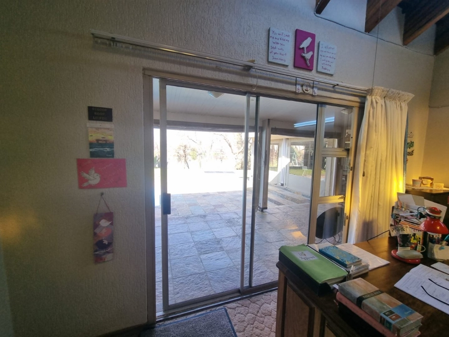 6 Bedroom Property for Sale in Kaalplaats Gauteng