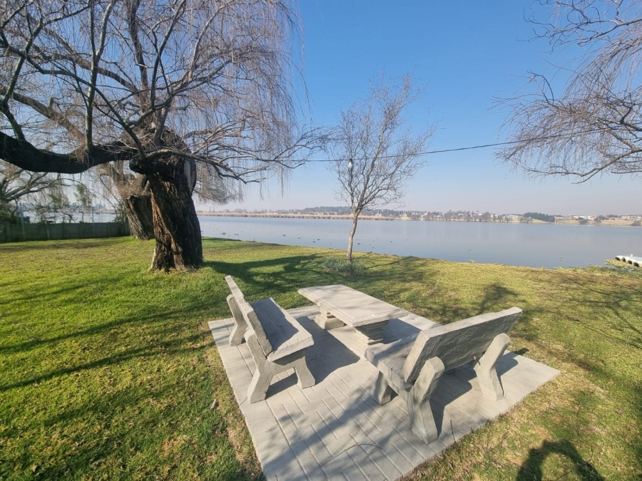 6 Bedroom Property for Sale in Kaalplaats Gauteng