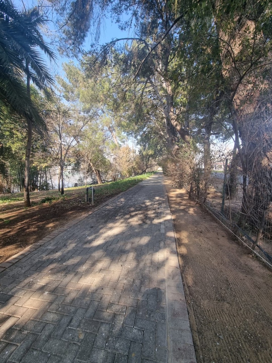 6 Bedroom Property for Sale in Kaalplaats Gauteng