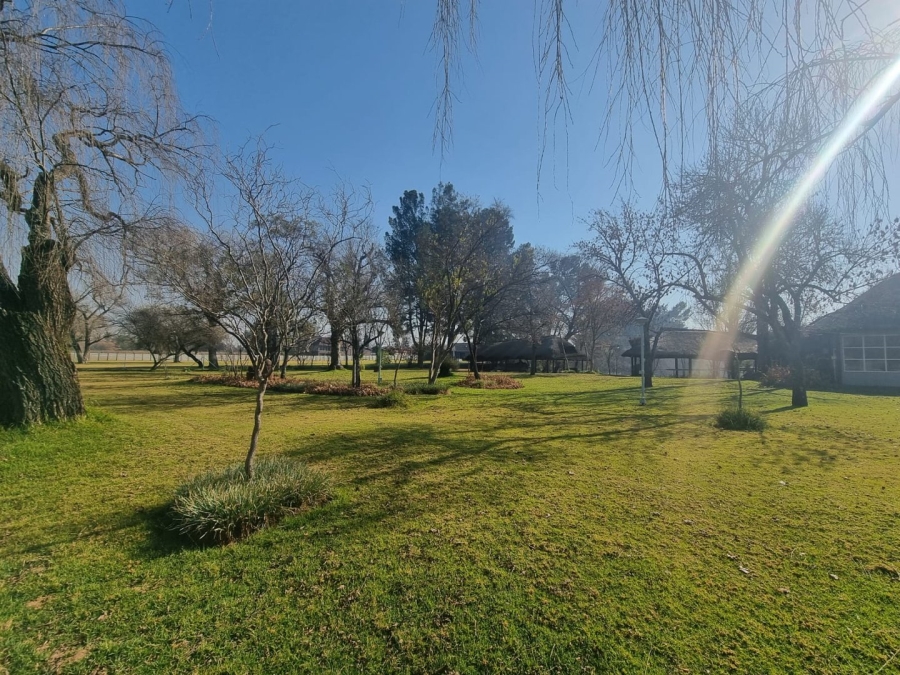 6 Bedroom Property for Sale in Kaalplaats Gauteng