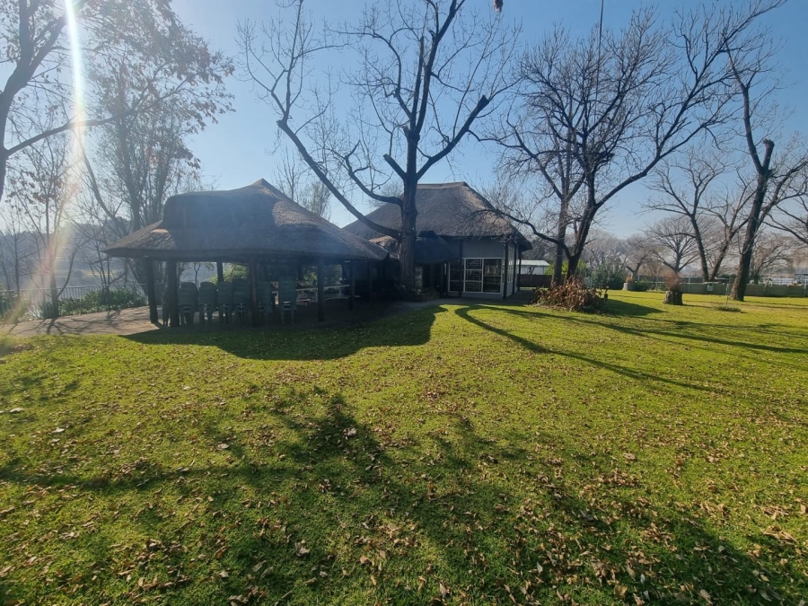 6 Bedroom Property for Sale in Kaalplaats Gauteng