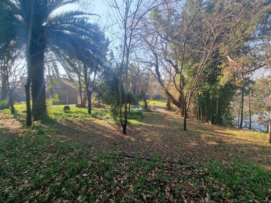 6 Bedroom Property for Sale in Kaalplaats Gauteng