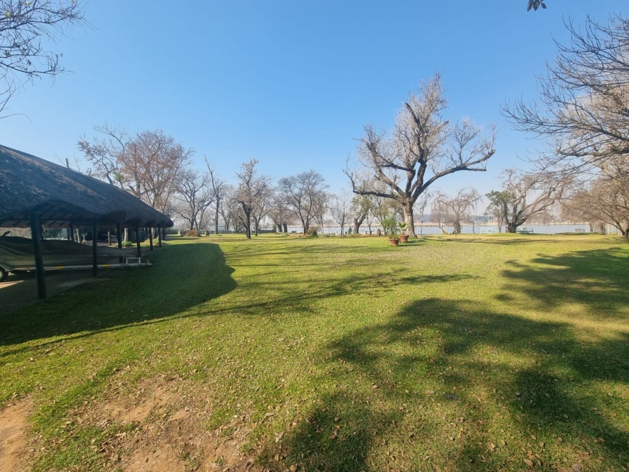 6 Bedroom Property for Sale in Kaalplaats Gauteng