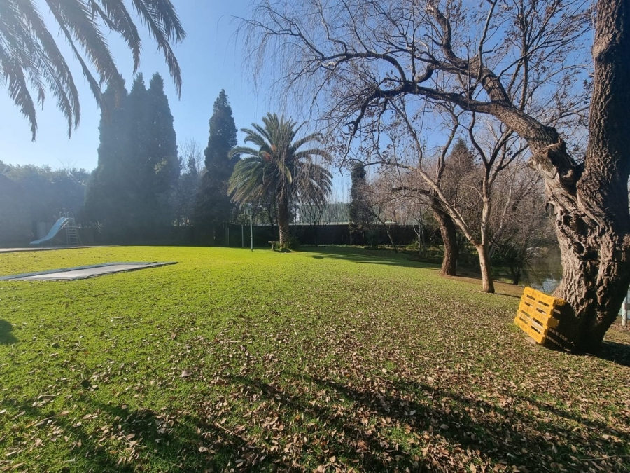 6 Bedroom Property for Sale in Kaalplaats Gauteng