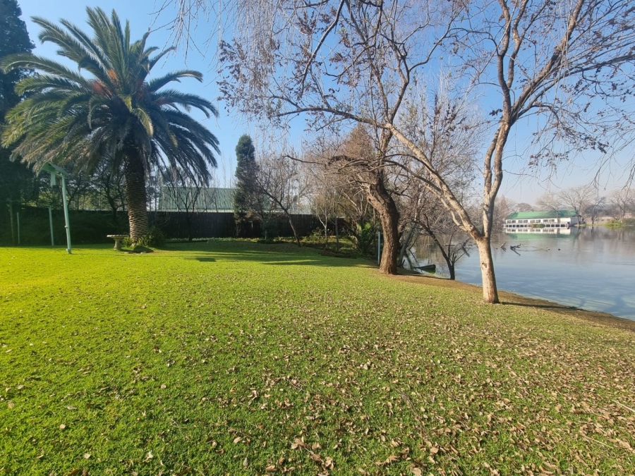 6 Bedroom Property for Sale in Kaalplaats Gauteng