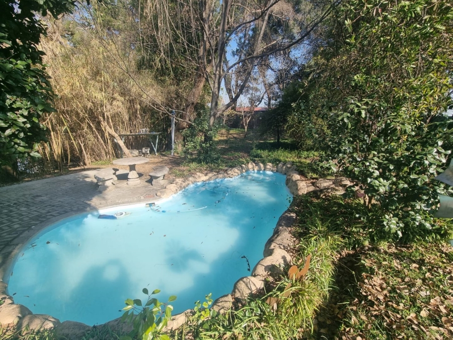 6 Bedroom Property for Sale in Kaalplaats Gauteng