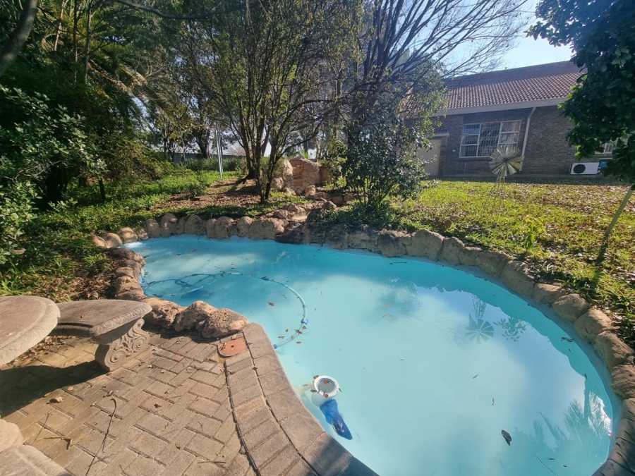 6 Bedroom Property for Sale in Kaalplaats Gauteng