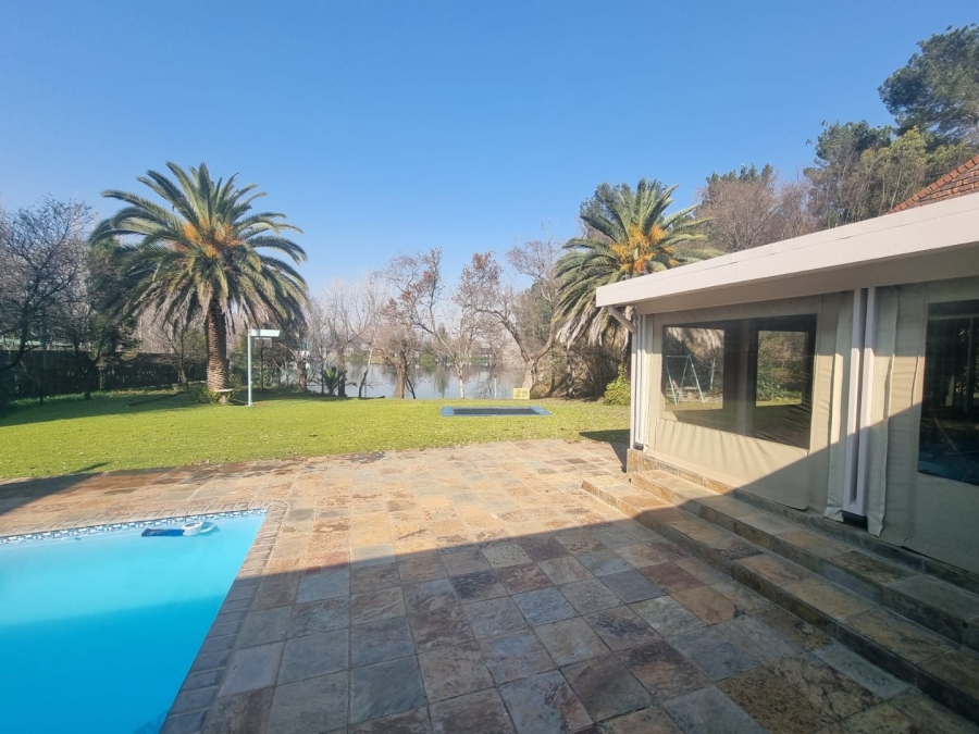 6 Bedroom Property for Sale in Kaalplaats Gauteng