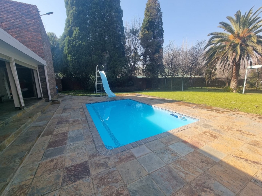 6 Bedroom Property for Sale in Kaalplaats Gauteng