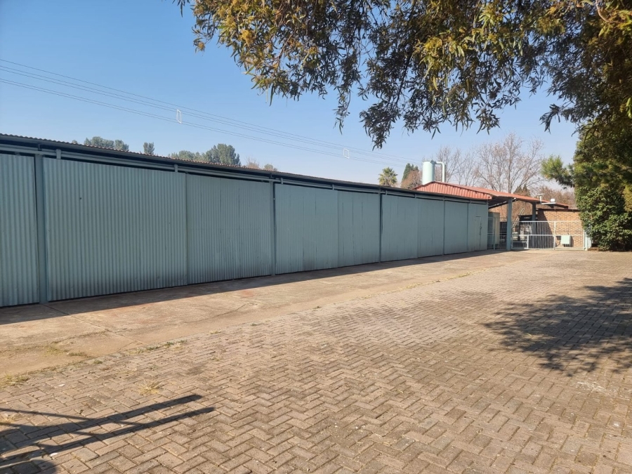 6 Bedroom Property for Sale in Kaalplaats Gauteng