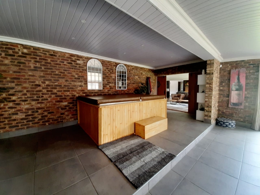 3 Bedroom Property for Sale in Mantevrede Gauteng