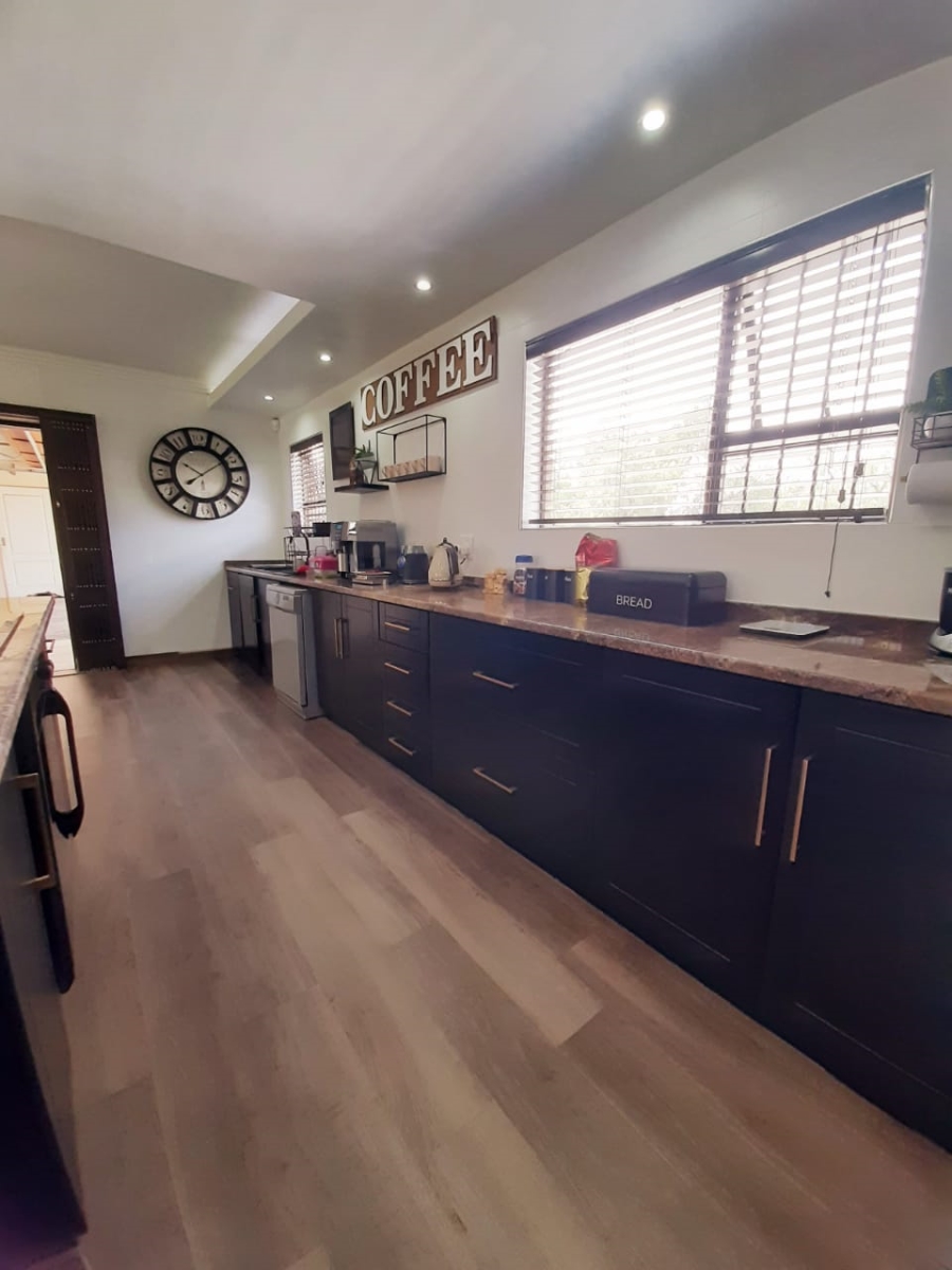 3 Bedroom Property for Sale in Mantevrede Gauteng