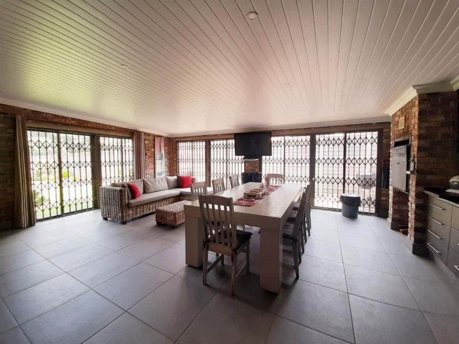 3 Bedroom Property for Sale in Mantevrede Gauteng