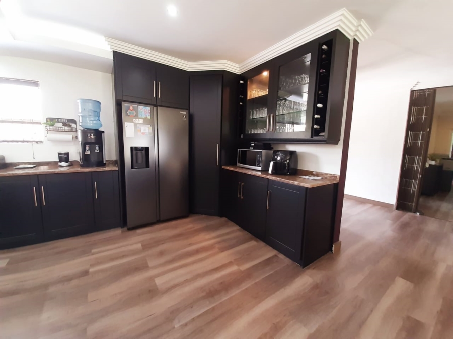 3 Bedroom Property for Sale in Mantevrede Gauteng