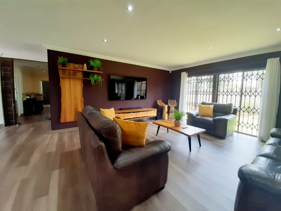 3 Bedroom Property for Sale in Mantevrede Gauteng