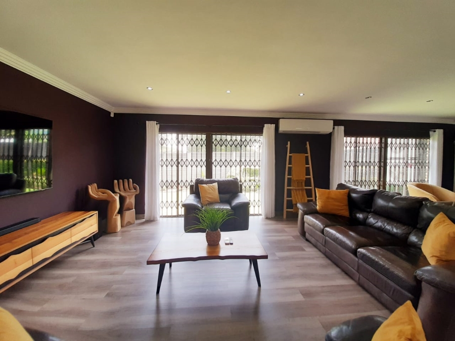 3 Bedroom Property for Sale in Mantevrede Gauteng