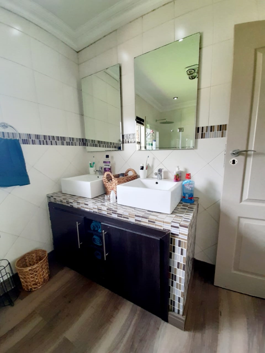 3 Bedroom Property for Sale in Mantevrede Gauteng