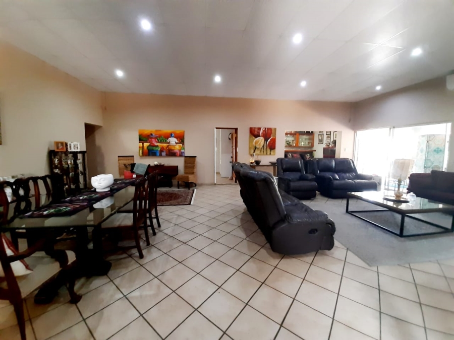 3 Bedroom Property for Sale in Mantevrede Gauteng
