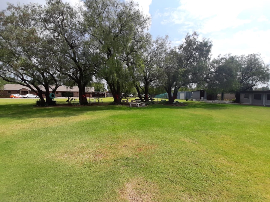 3 Bedroom Property for Sale in Mantevrede Gauteng
