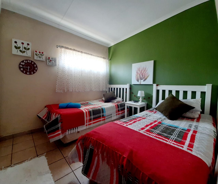 3 Bedroom Property for Sale in Mantevrede Gauteng