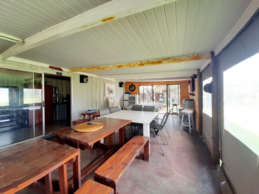 3 Bedroom Property for Sale in Mantevrede Gauteng