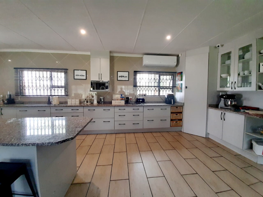 3 Bedroom Property for Sale in Mantevrede Gauteng