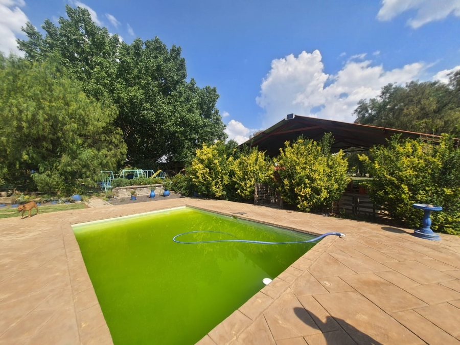 5 Bedroom Property for Sale in Northdene Gauteng