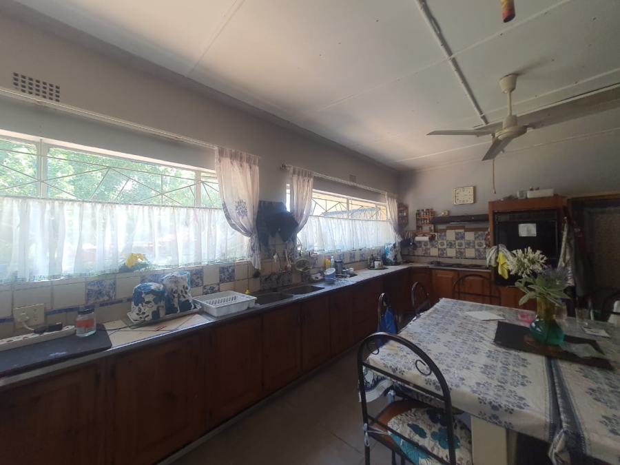 5 Bedroom Property for Sale in Northdene Gauteng