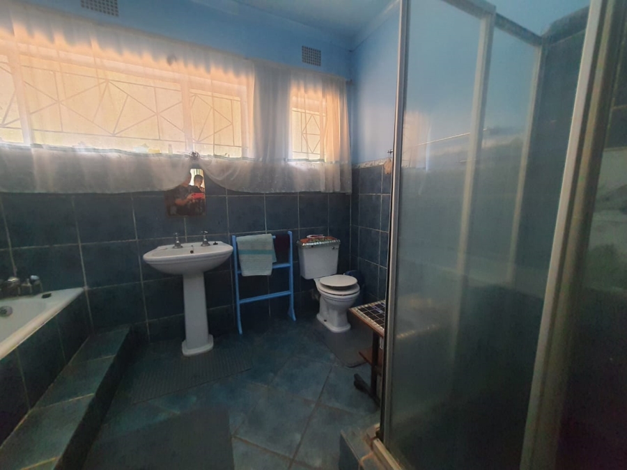 5 Bedroom Property for Sale in Northdene Gauteng