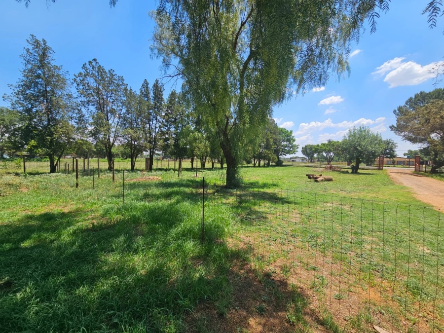 3 Bedroom Property for Sale in Mullerstuine Gauteng