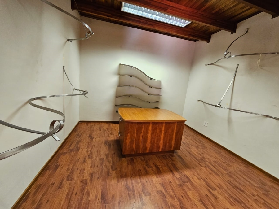 7 Bedroom Property for Sale in Vaalview Gauteng