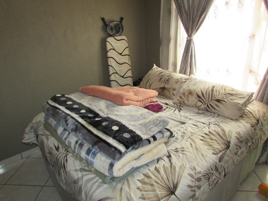 3 Bedroom Property for Sale in Westonaria Gauteng