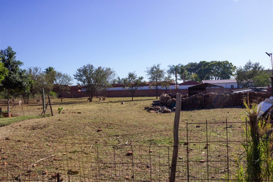 12 Bedroom Property for Sale in Heatherdale AH Gauteng