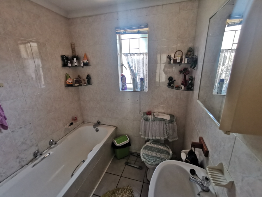 2 Bedroom Property for Sale in Clarina Gauteng