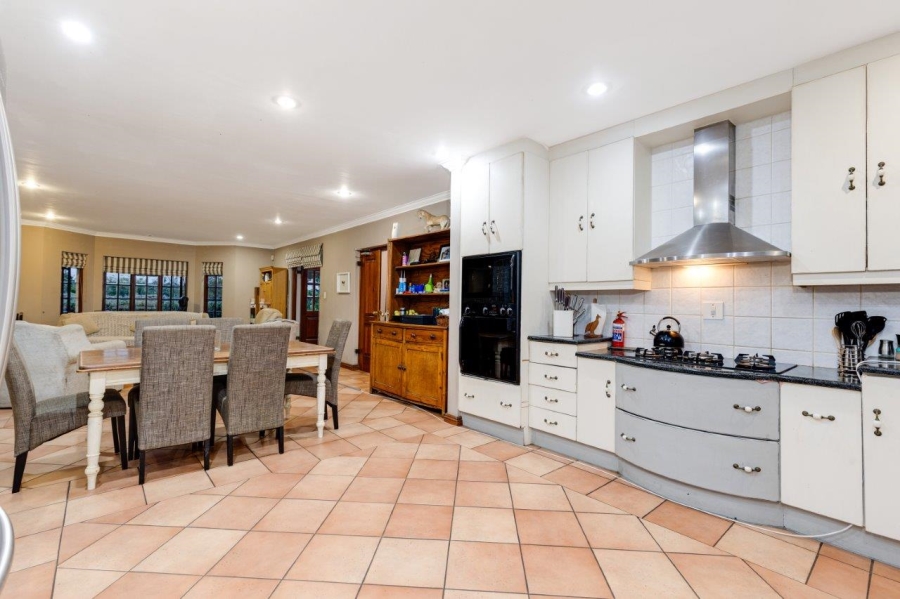 6 Bedroom Property for Sale in Kyalami Ah Gauteng