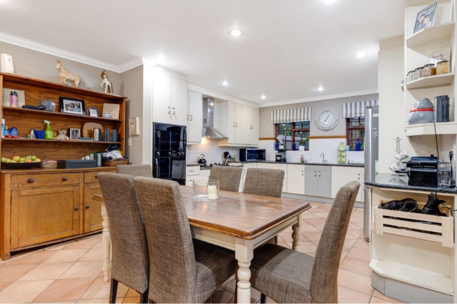 6 Bedroom Property for Sale in Kyalami Ah Gauteng