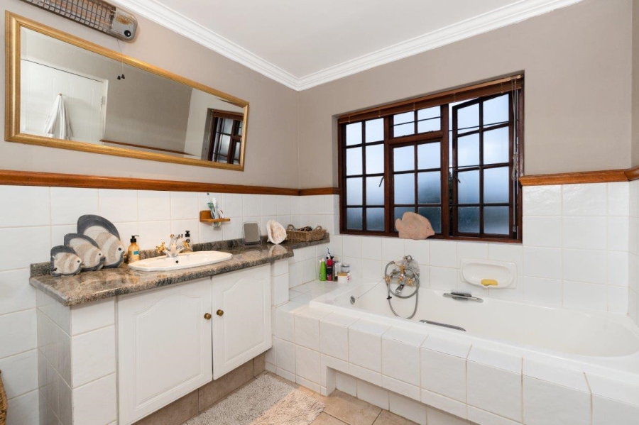 6 Bedroom Property for Sale in Kyalami Ah Gauteng