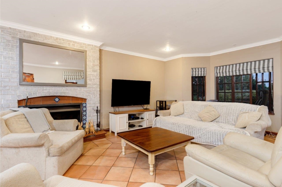 6 Bedroom Property for Sale in Kyalami Ah Gauteng