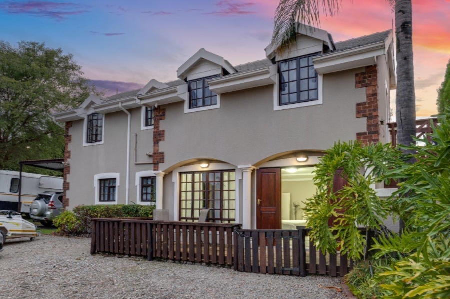 6 Bedroom Property for Sale in Kyalami Ah Gauteng