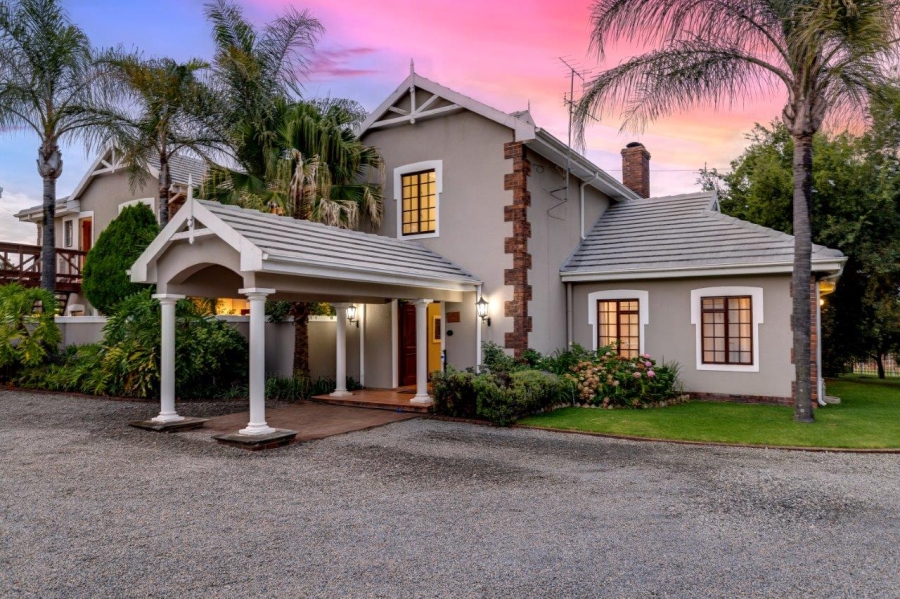 6 Bedroom Property for Sale in Kyalami Ah Gauteng