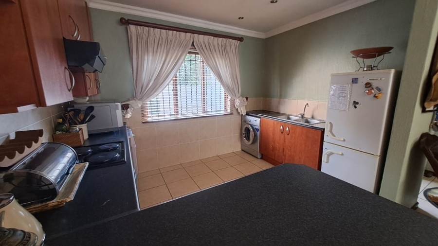 3 Bedroom Property for Sale in Country View Gauteng